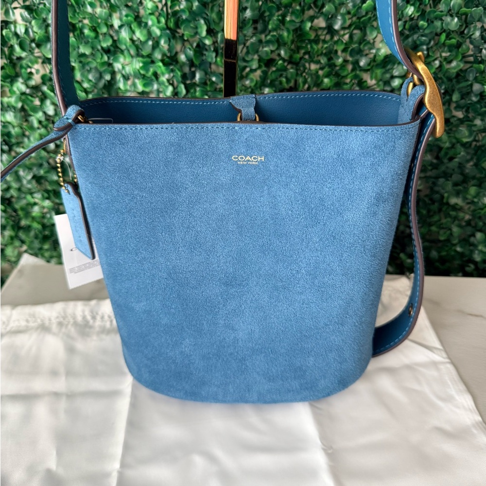 Coach Bleecker Bucket 21 Bag Sea Blue Women's Bag NWT - Picture 3 of 10